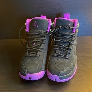 Retro Jordan 12 (size 5y) hyper violet